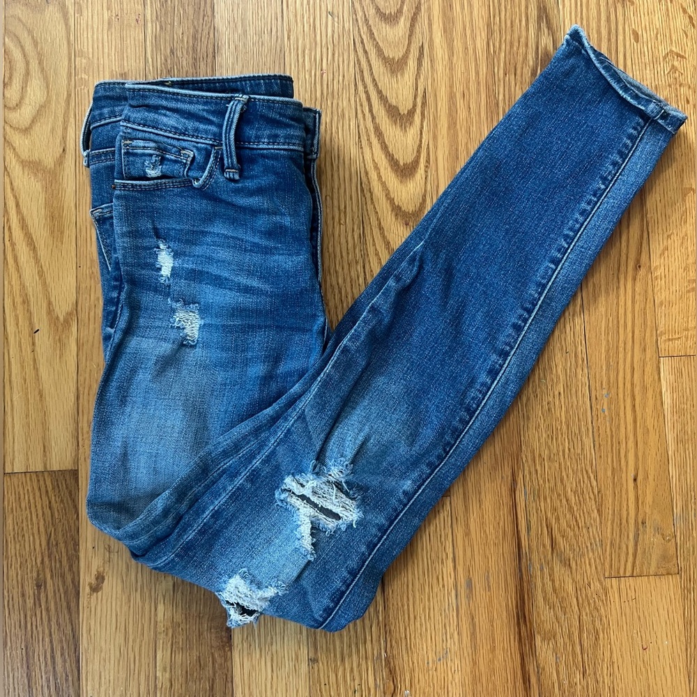 Abercrombie & Fitch Distressed Blue Women's Jeans